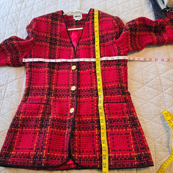 Vintage Leslie Fay Blazer Women's 8 Red Plaid Boucle Gold Button Classic Festive - Picture 7 of 11